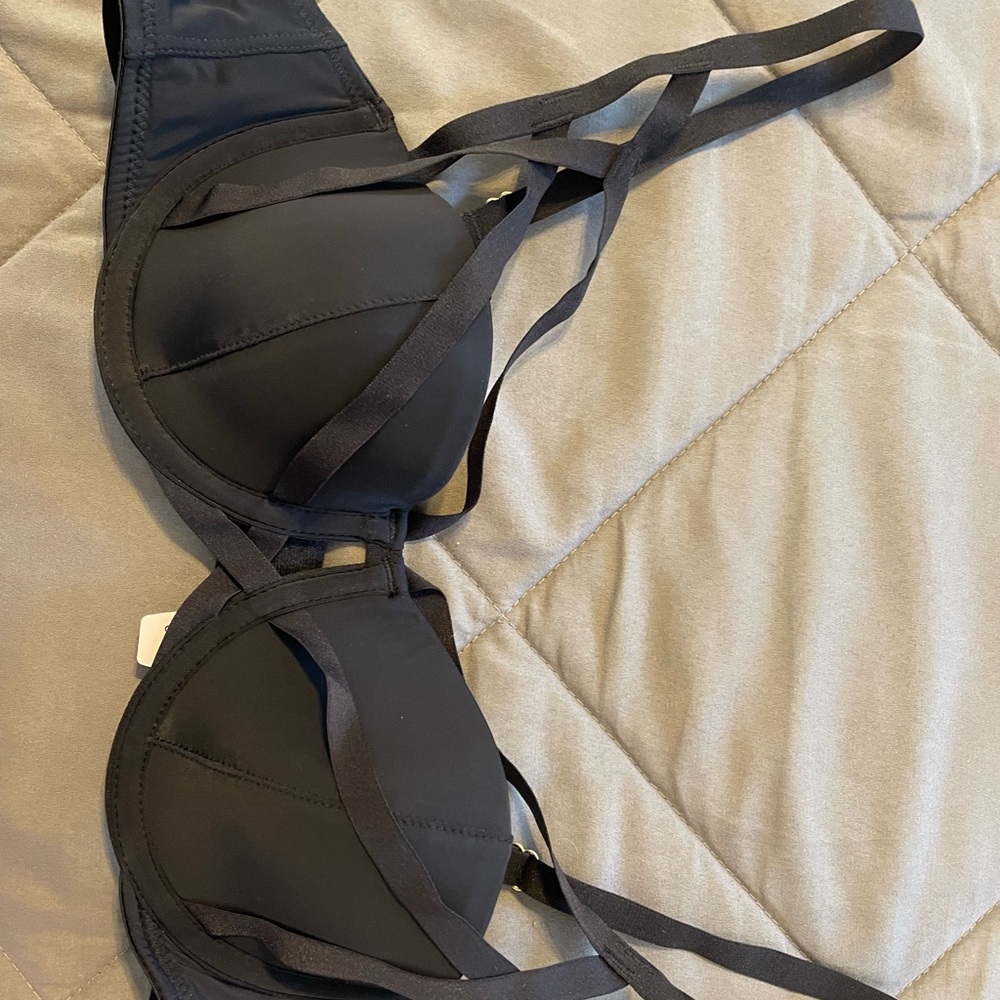 Adore me Black contour bra